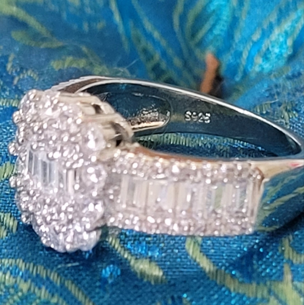 925S High Quality Square White Zircon Ring - Picture 2 of 8